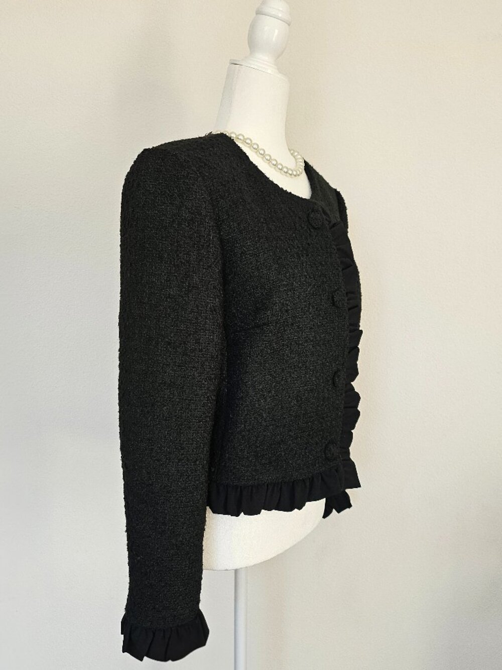 CeCe NWT Black Tweed Ruffle Trim Cropped Jacket Size 8 - Picture 7 of 16
